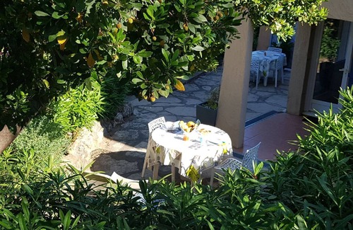 Les Issambres Apartment | Superbe Appartement EN REZ DE Jardin DE 35 m² Avec Terrasse Arboree