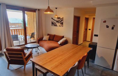Montalbert Apartment | Superbe appartement à Plagne Montalbert, proche des pistes avec wifi et parking - FR-1-755-18