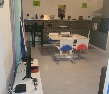 Roanne Apartment | Superbe appartement avec parking