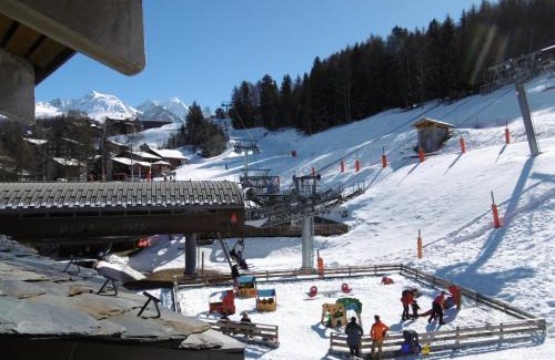 Bellentre Apartment | Superbe Duplex 45m2, au pied des pistes, La Plagne, avec WIFI
