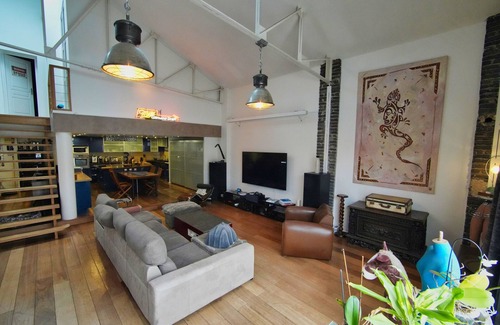 Chenevier-Demenitroux Apartment | Superbe Loft 290m2, 3 Chambres, 8 Couchages, Creteil Village, rue Piétonne