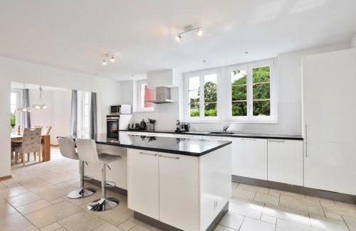 Versoix Apartment | Superbe maison avec vue imprenable sur le lac