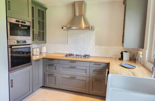 Canapville House | Superbe Maison Proche Deauville, 13 à 15 Personnes, Grand Terrain, Wifi