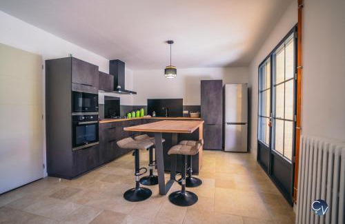 Vers-Pont-du-Gard House | Superbe mas provençal rénové-Idéal famille