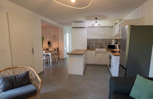 Vias Apartment | Superbe T3 climatisé avec WIFI à 400m de la plage