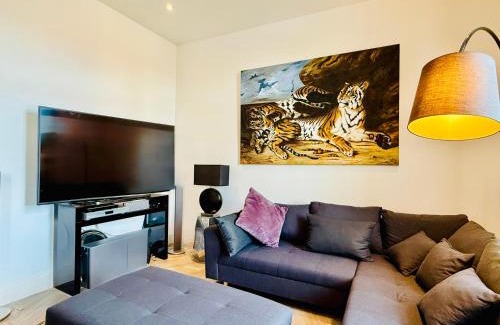 Carnot Apartment | Superbe Villa - Cannes Centre -Proche Palais des Festivals et Plages