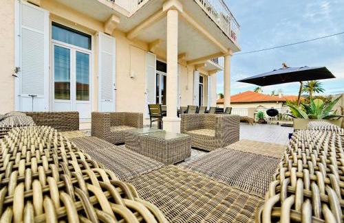 Carnot Apartment | Superbe Villa - Cannes Centre -Proche Palais des Festivals et Plages