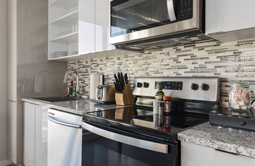 Crossroads Arts District Condo | Superbly Designed Home with Top-of-the-Line Amenities 355