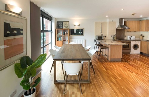 Farringdon Apartment | Superfast Broadband 2BD City Flat Farringdon