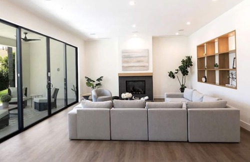 Los Angeles County Villa | SuperHost- Magnificent 5 Bedroom Villa