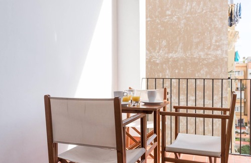 L'Antiga Esquerra de l'Eixample Apartment | SUPERIOR 4 BEDROOM APARTMENT