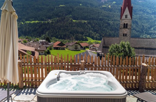 San Sigismondo Apartment | Superior Apartment - Dein Feriendomizil im Pustertal mit Kleinem Open Air Spa!