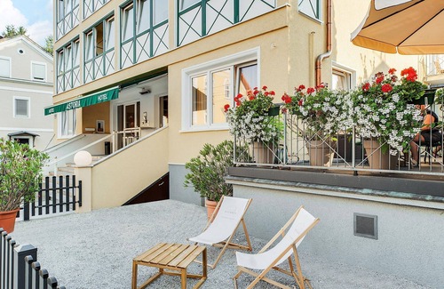 Maxglan House | Superior Double Room with Breakfast - Astoria, Hotel