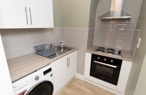 Huddersfield Apartment | Superior Fully-Loaded Apartment 1
