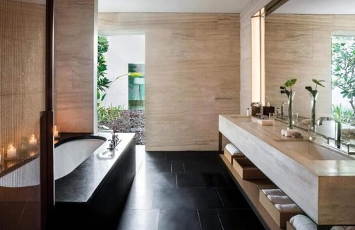 Jumeirah House | Superior King Room in Private Resort Island