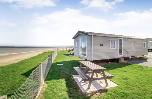 Bacton Ski Chalet | Superior Lodge (sleeps 8)