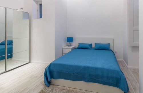 Inner City Budapest Apartment | Superior Riverside Residency
