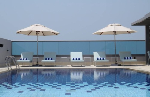 Umm Suqeim 1 Apartment | Superior Room Near Kite Beach By Luxury Bookings