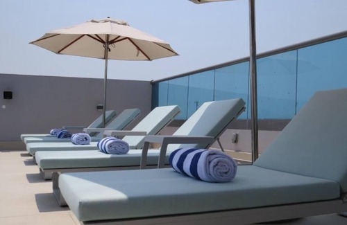 Umm Suqeim 1 Apartment | Superior Room Near Kite Beach By Luxury Bookings