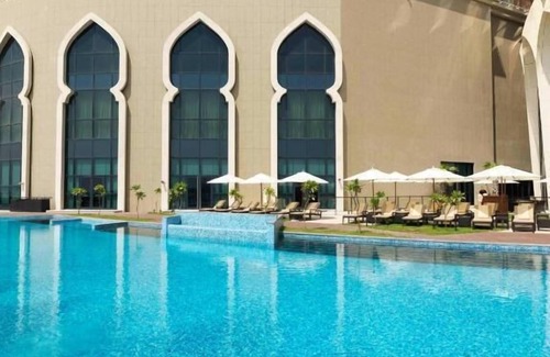 Abu Dhabi Apartment | Superior Room Near Stop and Pick Hypermarket