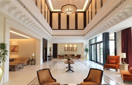 Abu Dhabi Apartment | Superior Room Near Stop and Pick Hypermarket