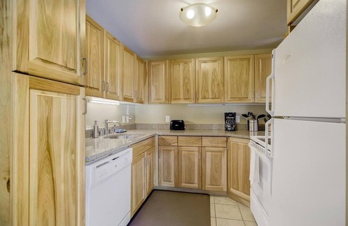 Salt Lake Mountain Resorts Apartment | Supreme Mountain Lodge - within minutes of Alta and Snowbird