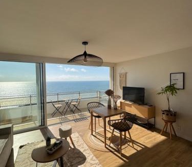 Valras-Plage Apartment | Sur le sable, face à la mer La Petite Tour