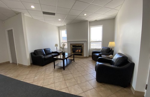 Brockville Hotel | SureStay by Best Western Brockville