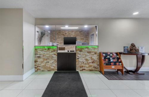 Kemptville Hotel | SureStay Hotel by Best Western Kemptville