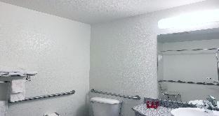 Niagara Falls Hotel | SureStay Plus Hotel by Best Western Niagara Falls East