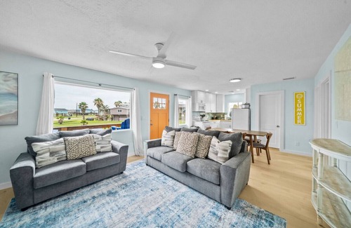 Surfside Beach Apartment | Surf 1 — The Surf Shack