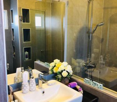 Khao Takiab Resort | Surf and Sand Resort