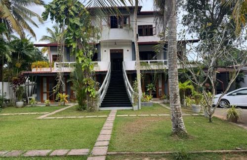 Habaraduwa Hotel | Surf and Zen - Coworking and Coliving Habaraduwa