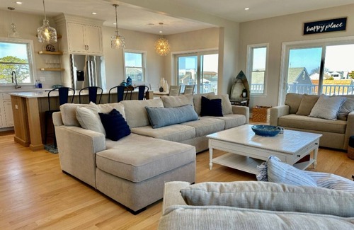 Surf City House | Surf City Beautiful New Construction 5 bedrooms + Elevator, Walkable