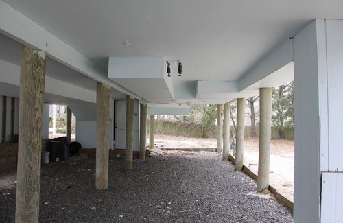 Surf City House | Surf City Home w/wrap around deck (1 house from beach), 30min Atlantic City