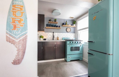 Golden Hill Apartment | Surf`s Up Paradise Apartment