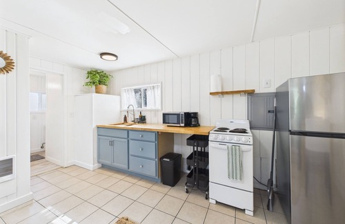 Westport Cottage | Surf Shack 2: Cozy Cabin + Wifi in Westport