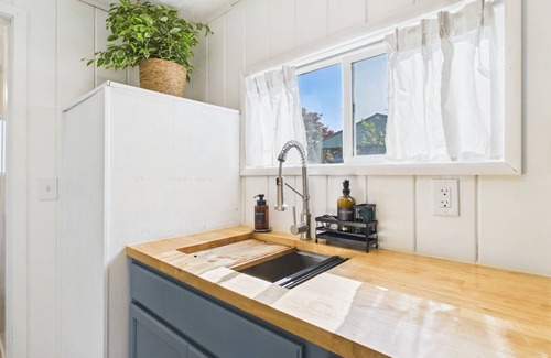 Westport Cottage | Surf Shack 2: Cozy Cabin + Wifi in Westport