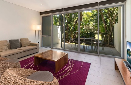Magenta Shores House | Surf, Sun and Sand – beach access less than 150m