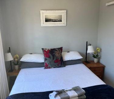Kommetjie Apartment | Surf Way Beach cottage