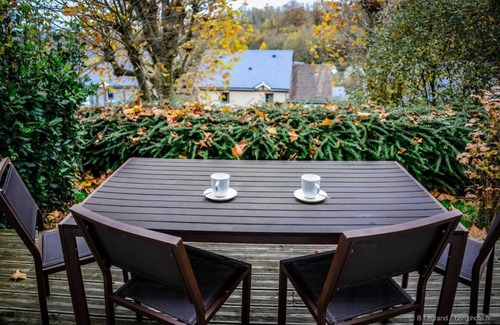 Danestal House | Surface area : about 40 m². Level 0 : Living room with bed-settee. Kitchen with coffee machine