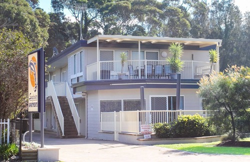 Mollymook Beach Apartment | Surfrider 3 - The ultimate location on the waters edge of Mollymook Beach