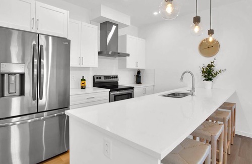 Airdrie House | Surfs Up in South Point | Perfect for Families! |