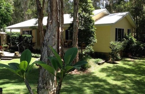 One Mile Cottage | Surfside Dreaming at One Mile Beach