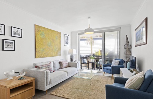 Mona Vale Apartment | Surfview - beachfront oasis in Mona Vale