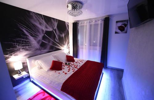 Faubourg-Raines Apartment | Surprise love, Mariage, fiançailles & Netflix & Park