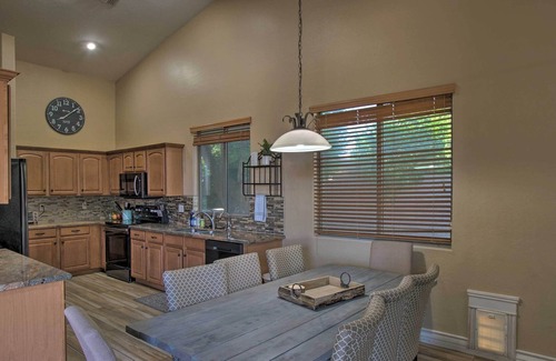 Surprise Farms House | Surprise Oasis: Perfect for Spring Training Fans!