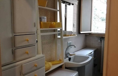 San Giovanni-Chiadino-Rozzol Bed & Breakfast | Surrounded by greenery, just minutes from downtown, apartment with balcony