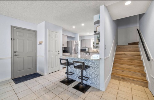 Leander House | Surrounded by hills + xll spa + pool table + game room + two master rooms