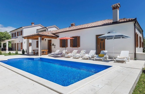 Labin Cabin | Surrounded by nature and greenery villa for 12 people, near the town of Rabac